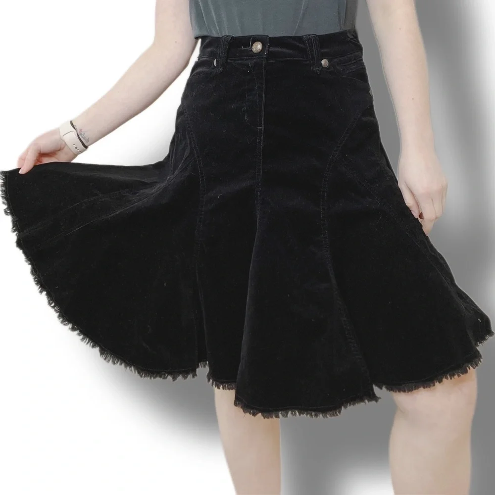 Vintage Corduroy Black Pleated Skirt by For Joseph Size 8 - Picture 1 of 16